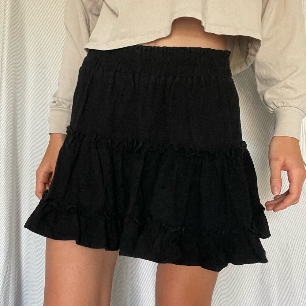Adorable three tiered black skirt